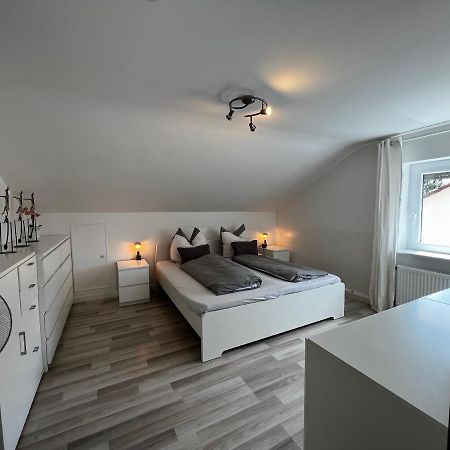 Ferienwohnung Schlueter Nussloch Bagian luar foto