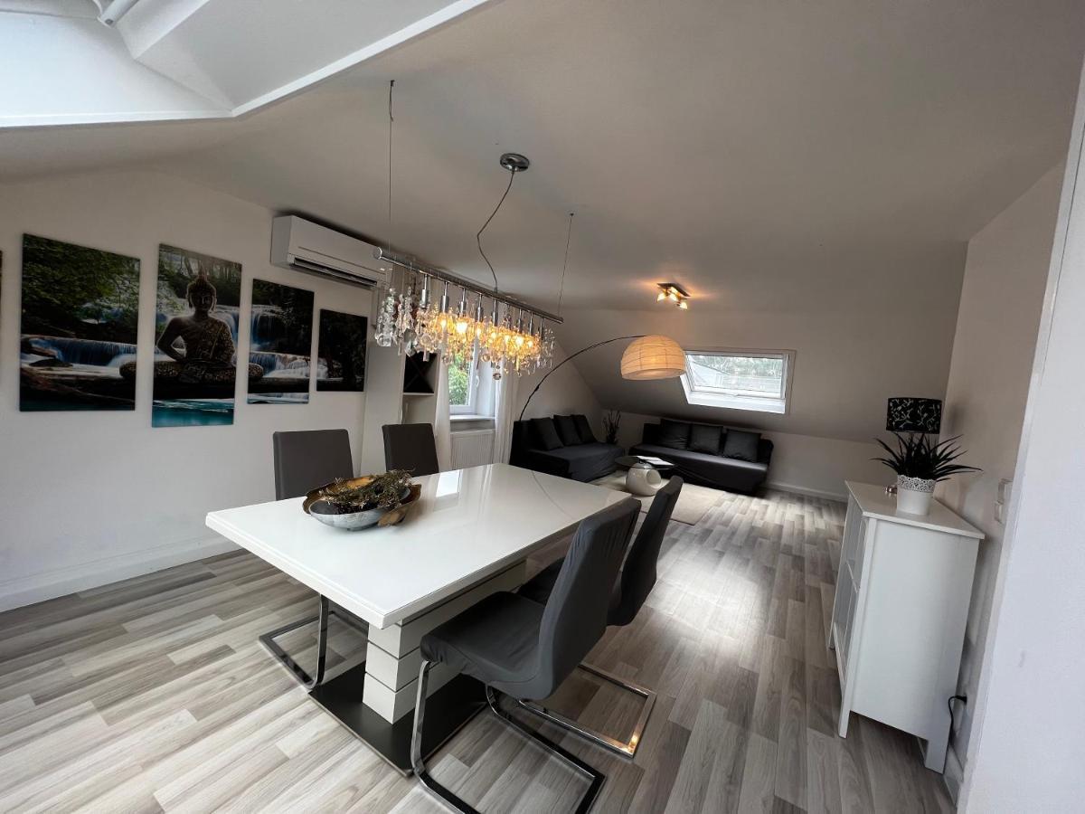 Ferienwohnung Schlueter Nussloch Bagian luar foto