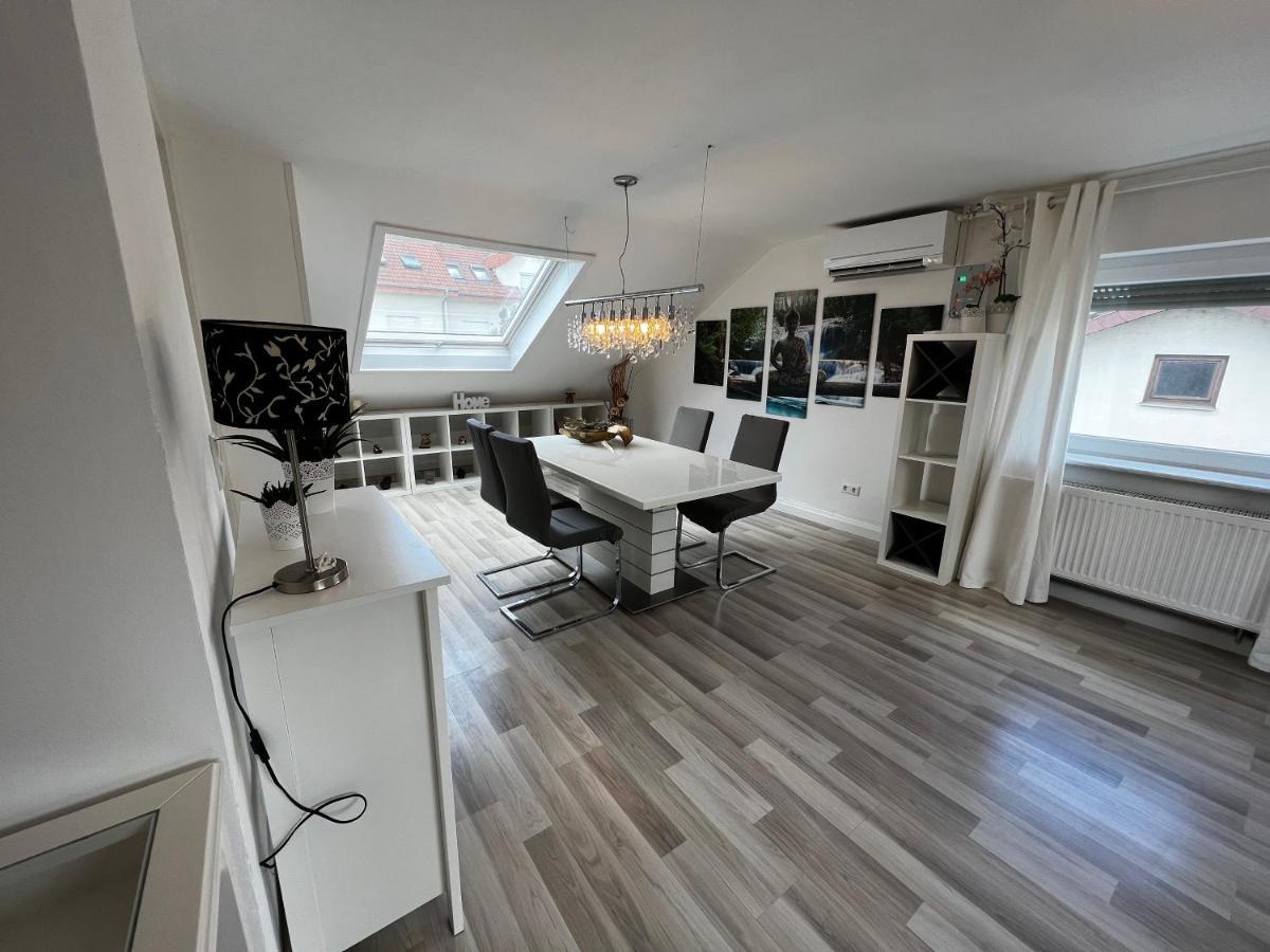 Ferienwohnung Schlueter Nussloch Bagian luar foto