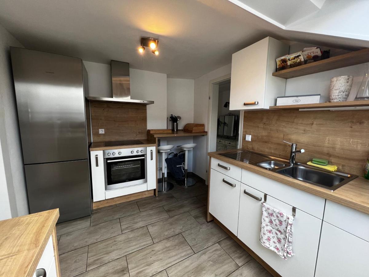 Ferienwohnung Schlueter Nussloch Bagian luar foto