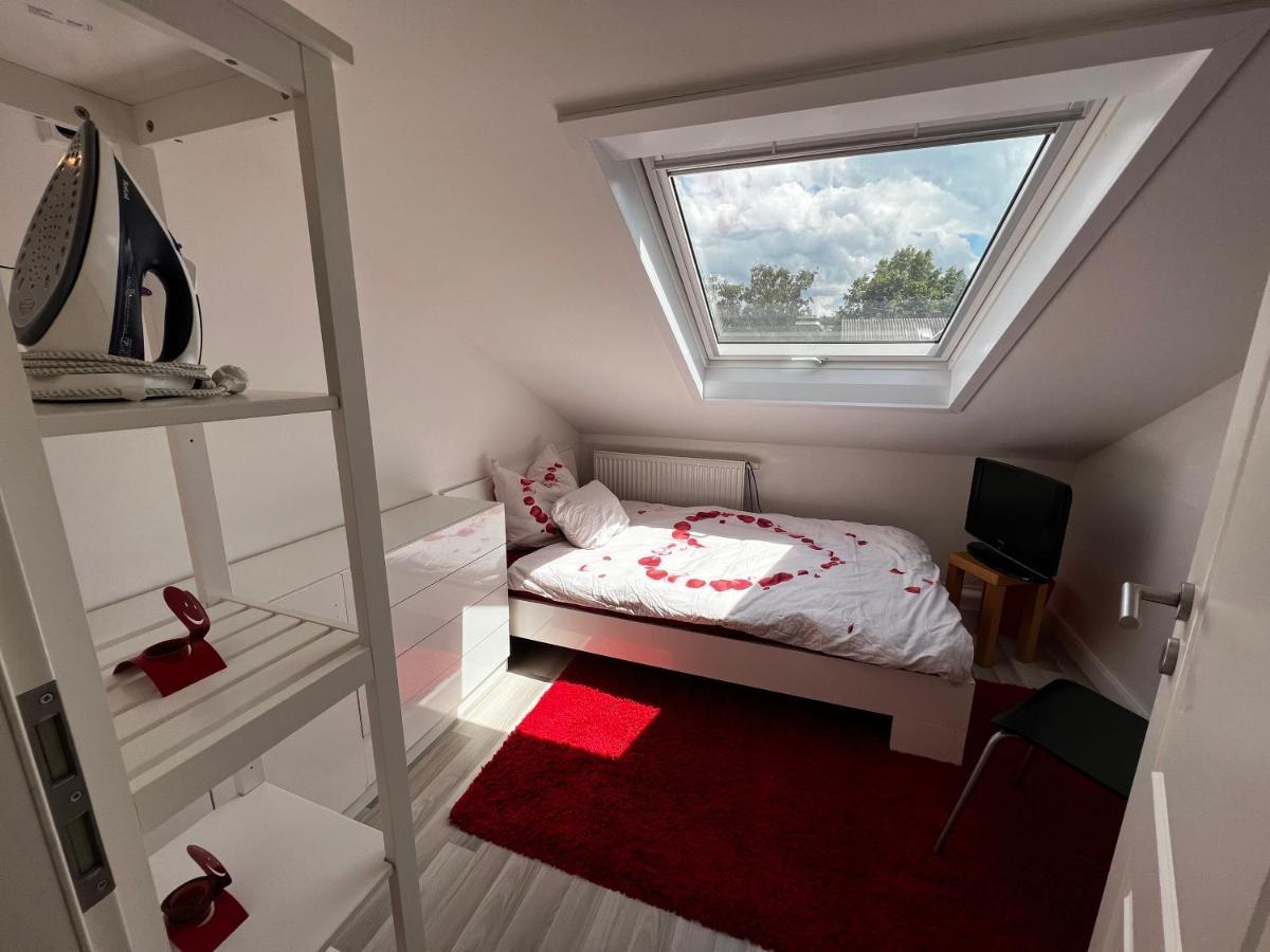 Ferienwohnung Schlueter Nussloch Bagian luar foto